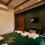 Boski Zakatek Bed and Breakfast 4*