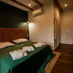 Boski Zakatek 4*