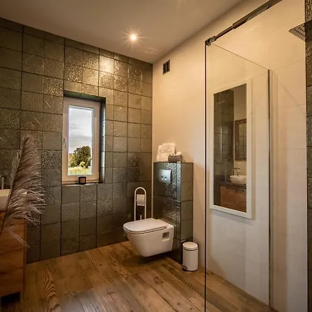 Boski Zakatek Bed & Breakfast 4*